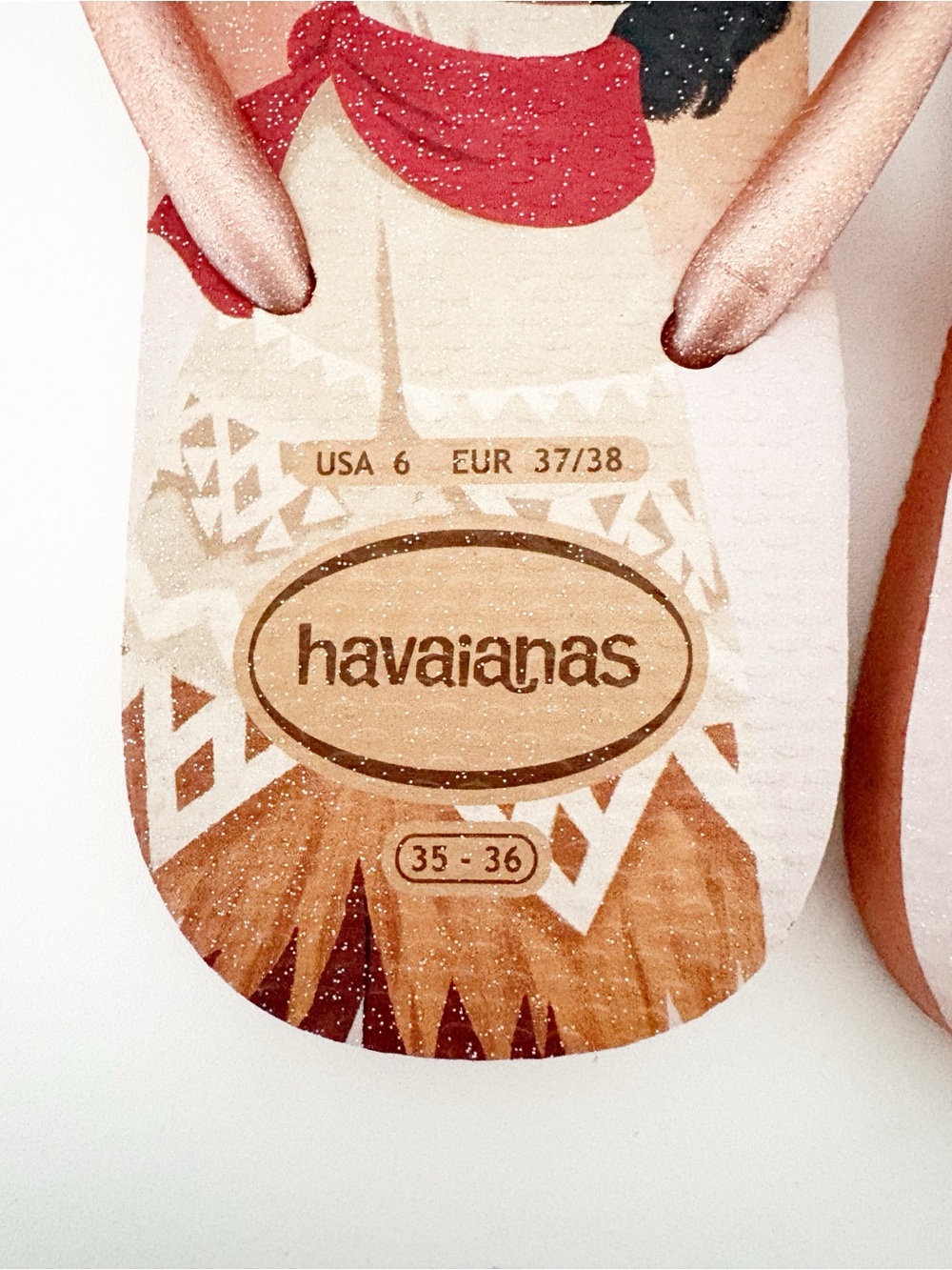 Havaianas Women’s Moana Disney Printed Flip Flops with Rose Gold Straps - Picture 3 of 12